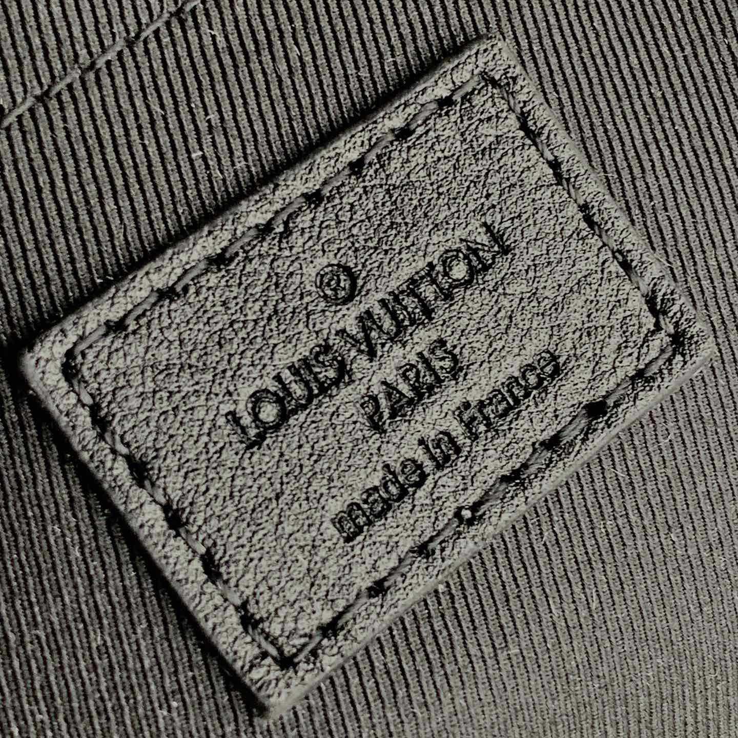 Louis Vuitton  Backpack   (17x22x10cm)  M44872 - DopestKickz