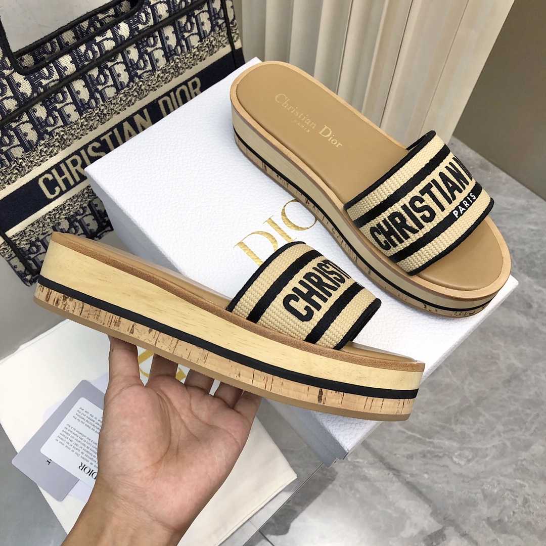 Dior Dioriviera Dway Platform Slide - DopestKickz