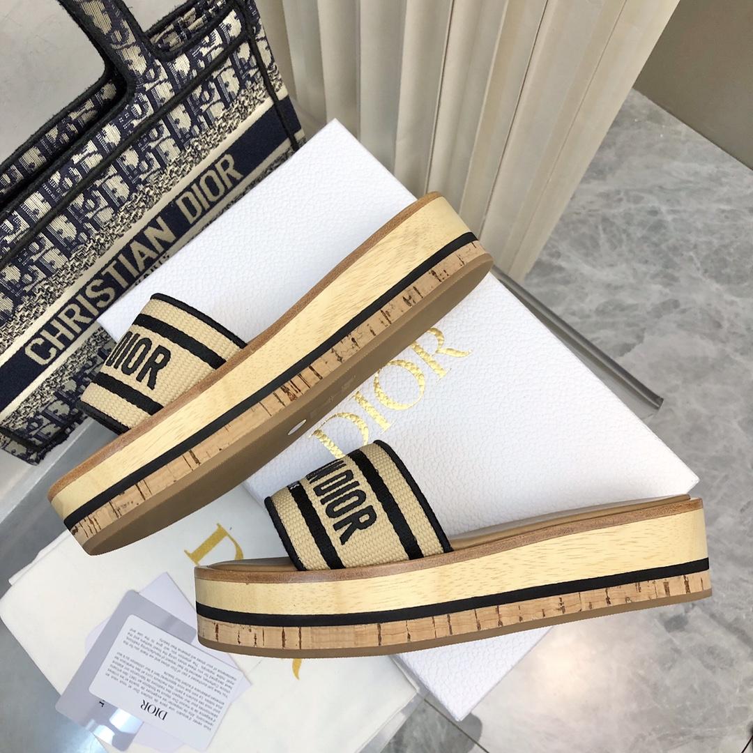 Dior Dioriviera Dway Platform Slide - DopestKickz