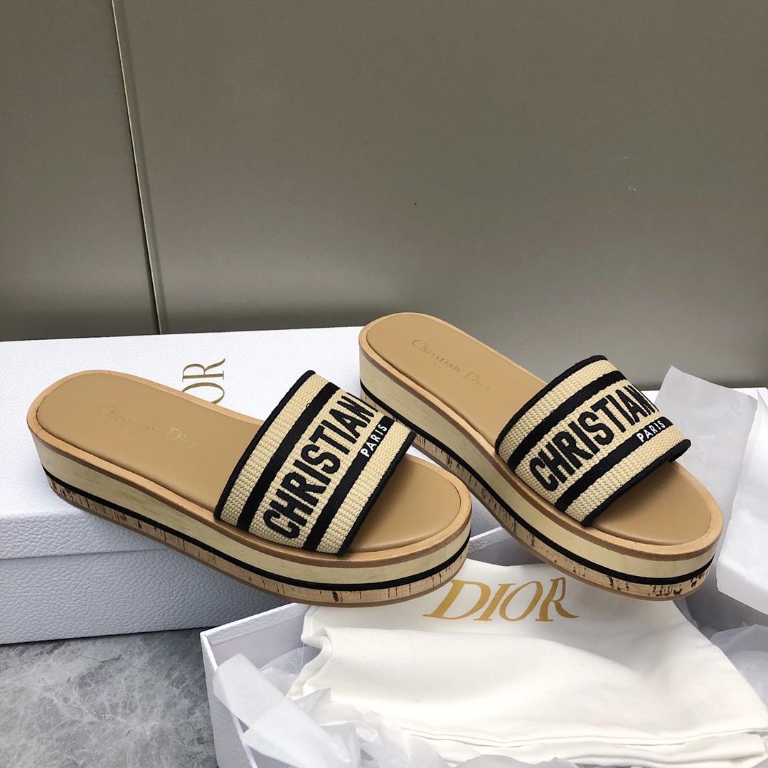 Dior Dioriviera Dway Platform Slide - DopestKickz