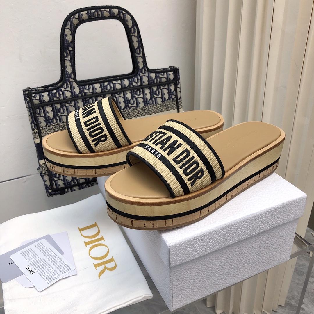 Dior Dioriviera Dway Platform Slide - DopestKickz