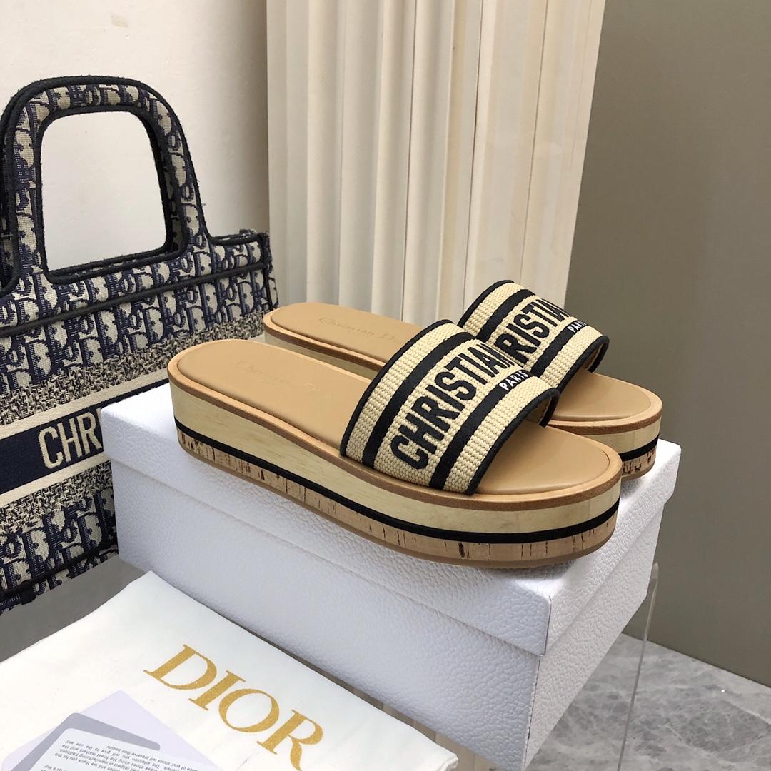 Dior Dioriviera Dway Platform Slide - DopestKickz