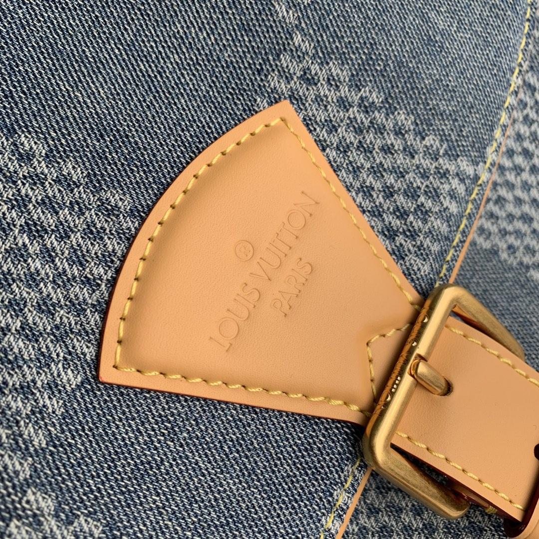 Louis Vuitton Montsouris Messenger MM   - DopestKickz