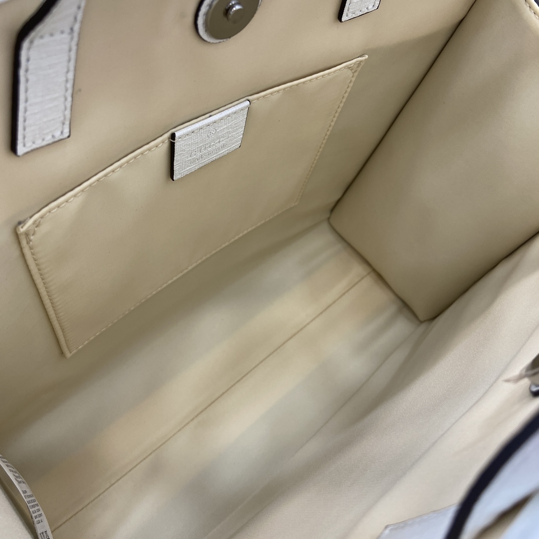 Gucci Children's Dog Print Tote Bag - DopestKickz