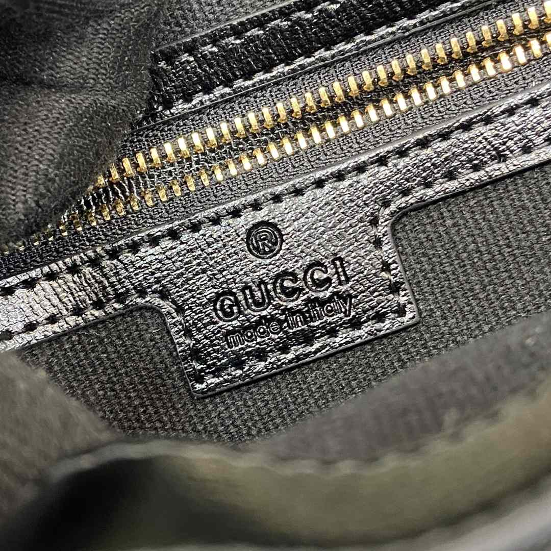 Gucci Medium Bucket Shoulder Bag - DopestKickz