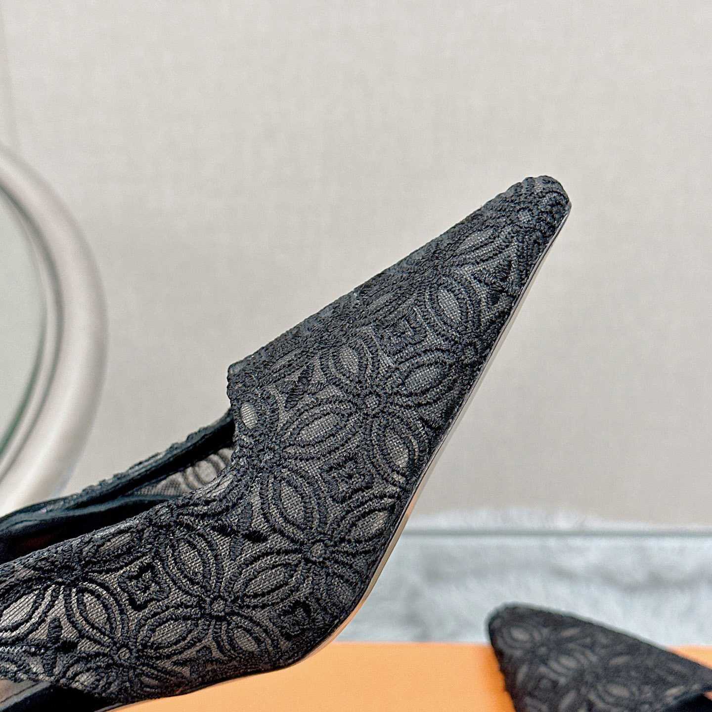 Louis Vuitton Sparkle Slingback Pump   1ACGZE - DopestKickz