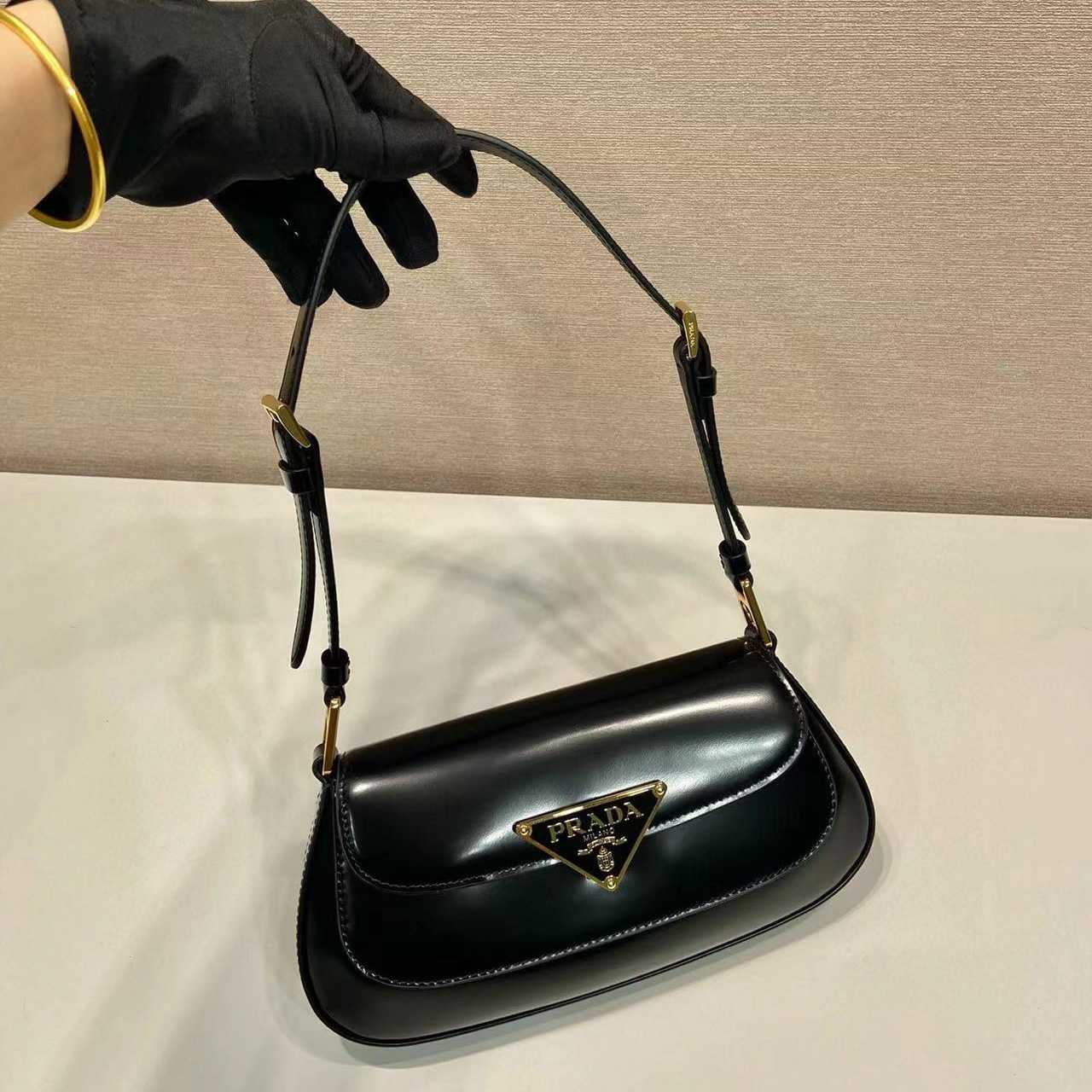 Prada Leather Shoulder Bag  （24x11x4cm） - DopestKickz