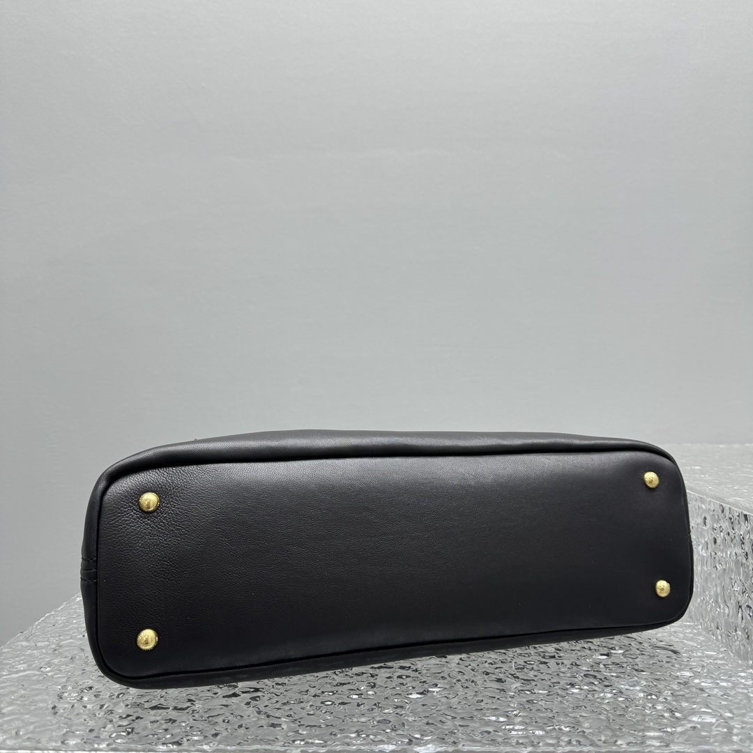 Miu Miu Aventure Nappa Leather Bag - DopestKickz