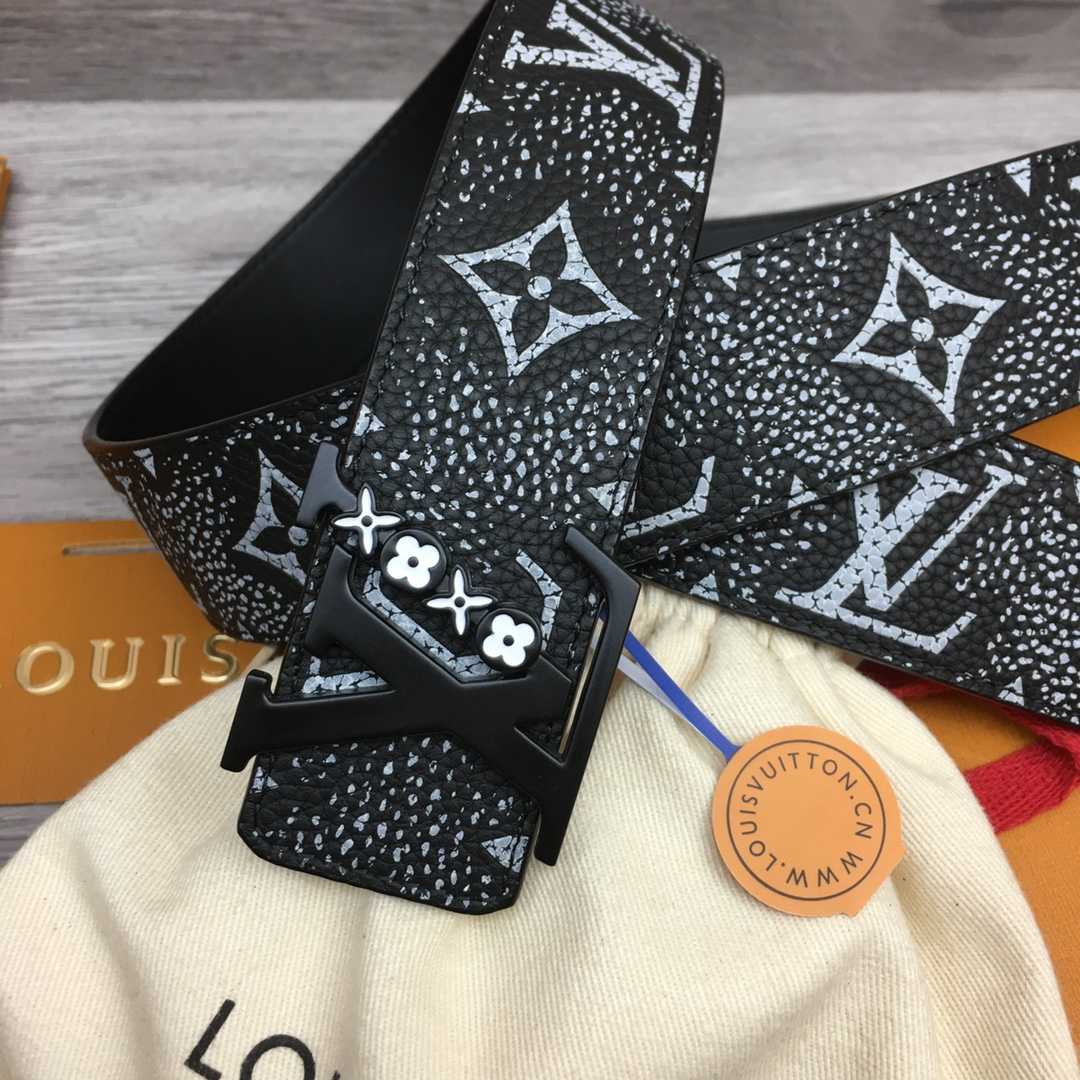 Louis Vuitton 40mm Reversible Belt - DopestKickz