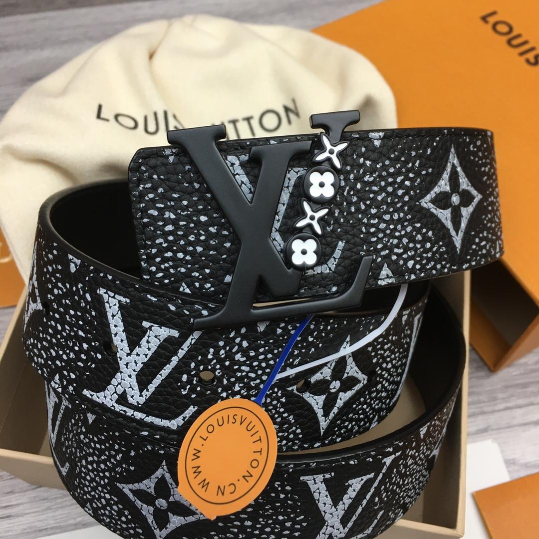 Louis Vuitton 40mm Reversible Belt - DopestKickz