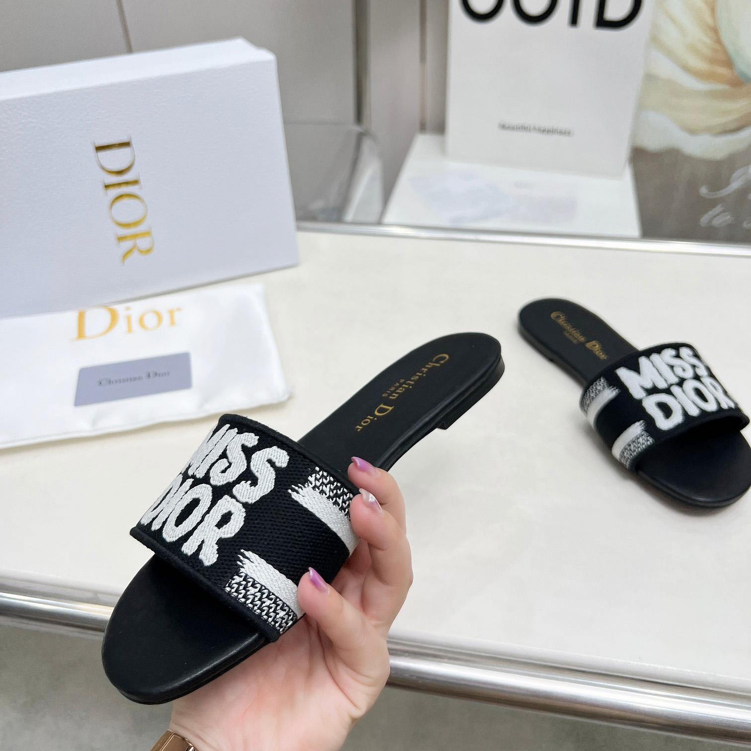 Dior Dway Slide - DopestKickz