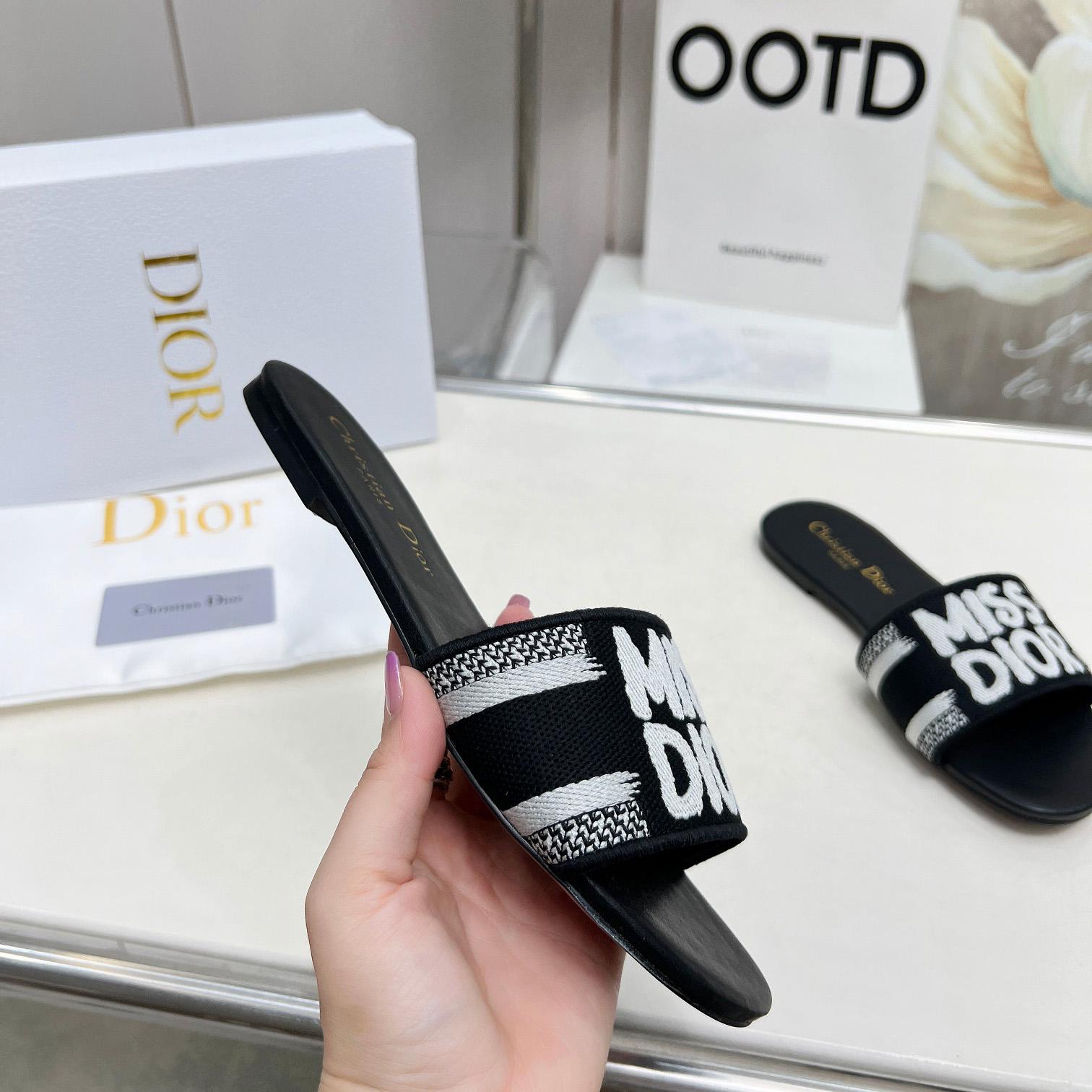 Dior Dway Slide - DopestKickz