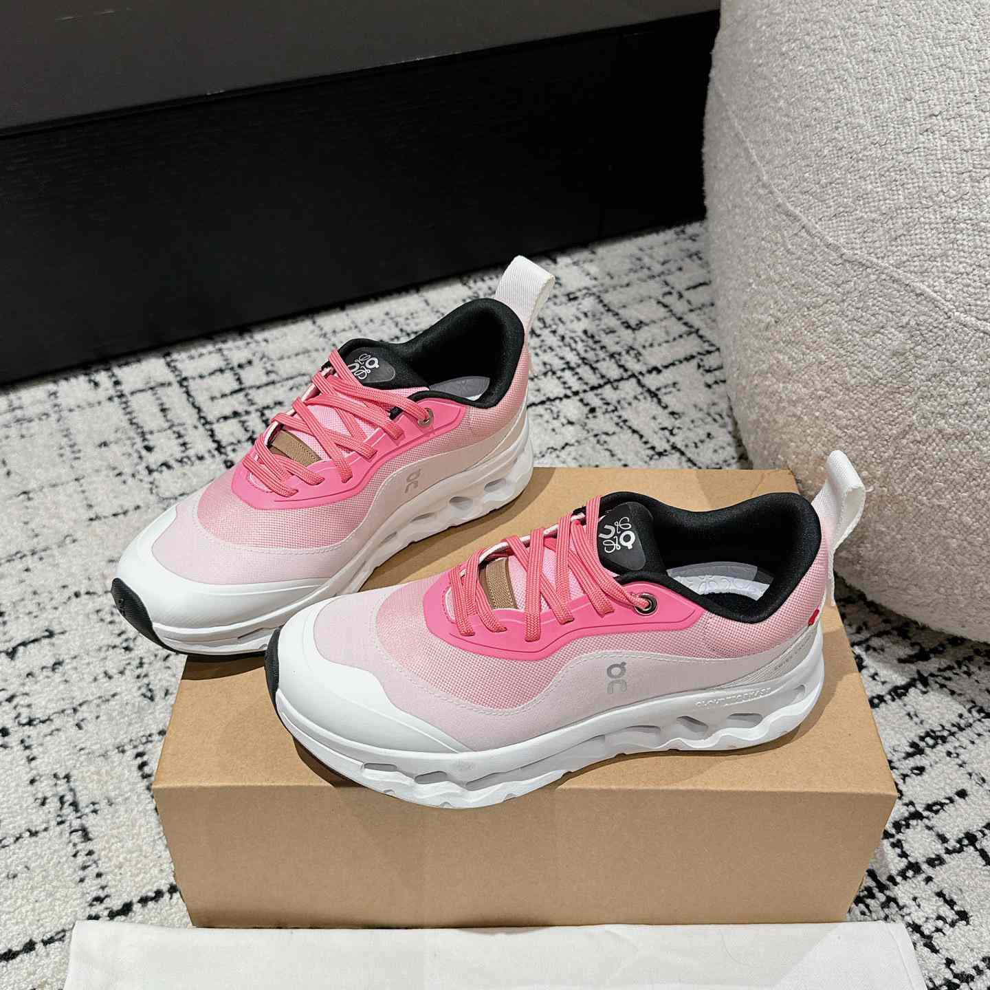 Loewe Cloudtilt 2.0 Sneaker - DopestKickz