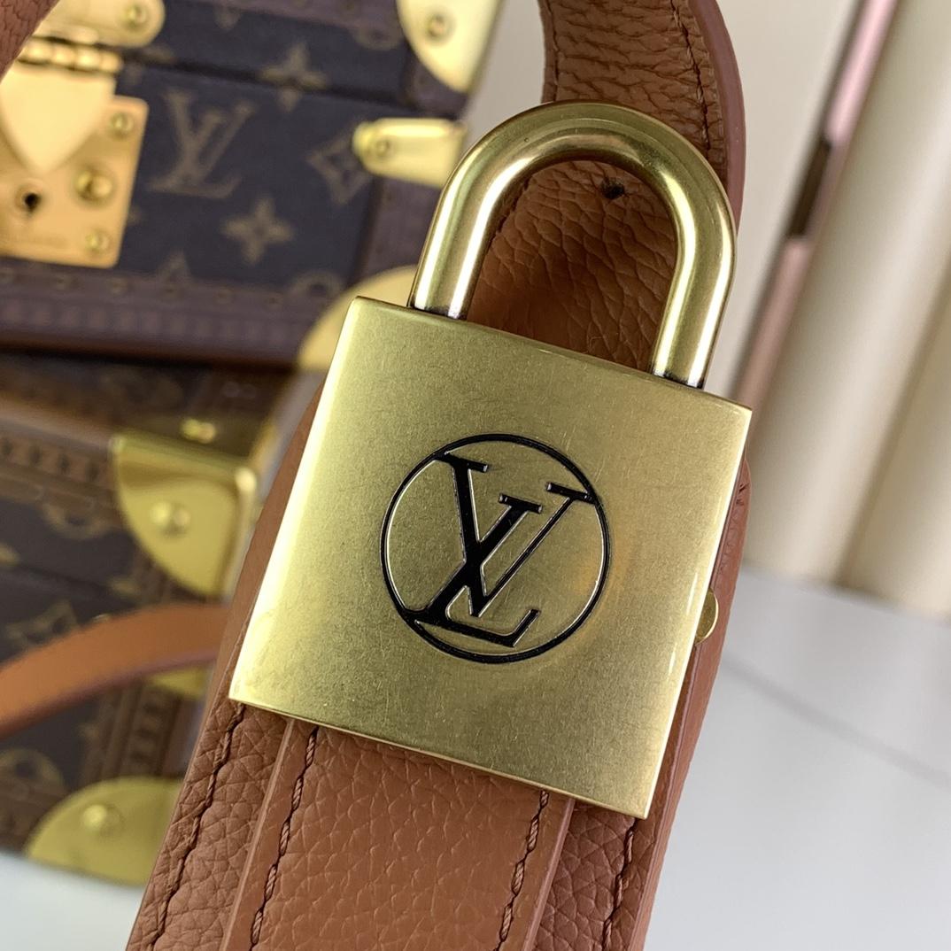 Louis Vuitton Low Key Bumbag   M83546 - DopestKickz