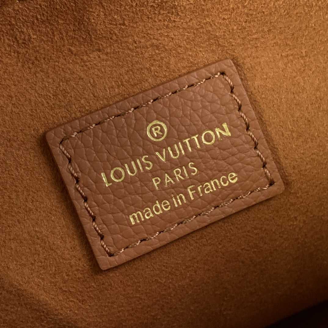 Louis Vuitton Low Key Bumbag   M83546 - DopestKickz