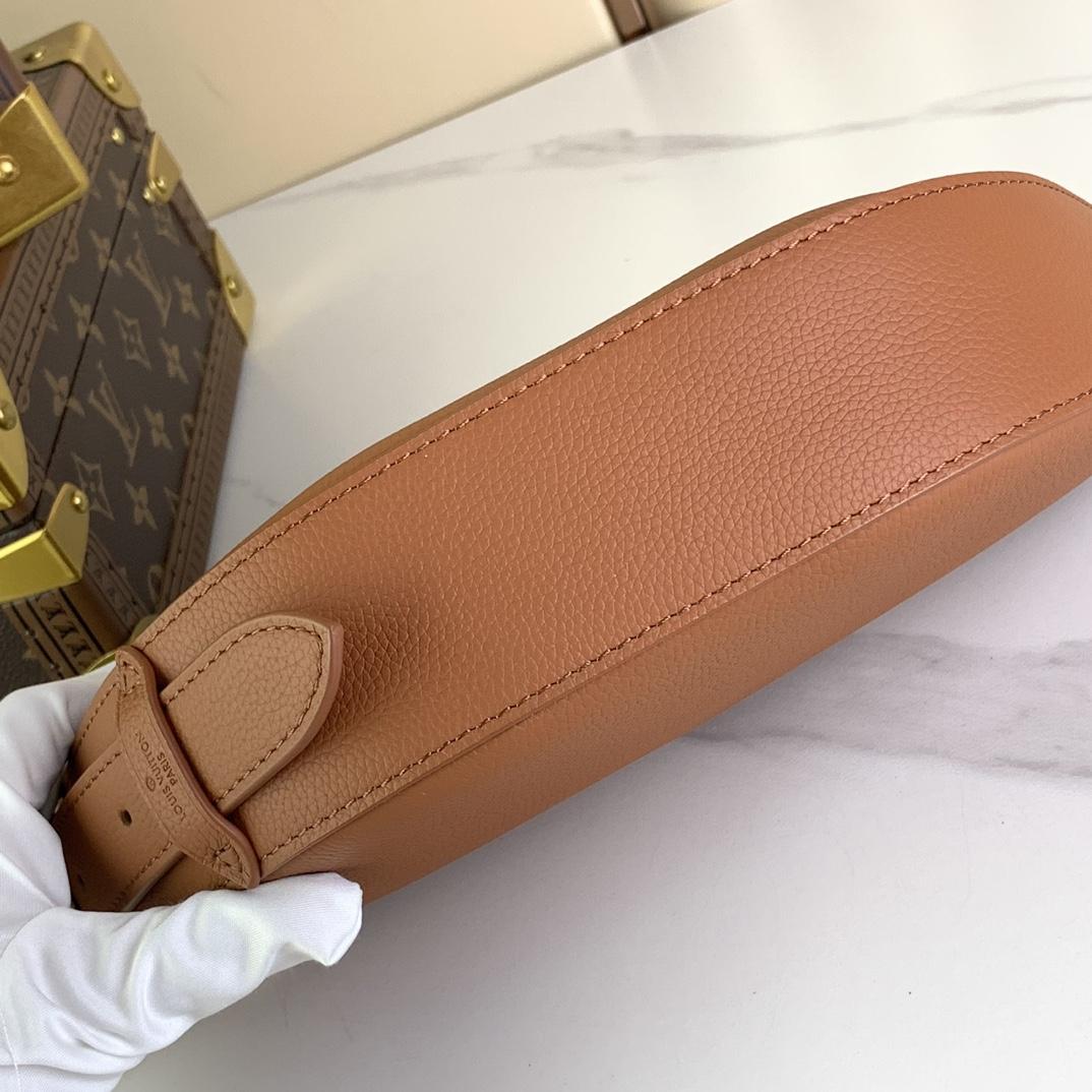 Louis Vuitton Low Key Bumbag   M83546 - DopestKickz