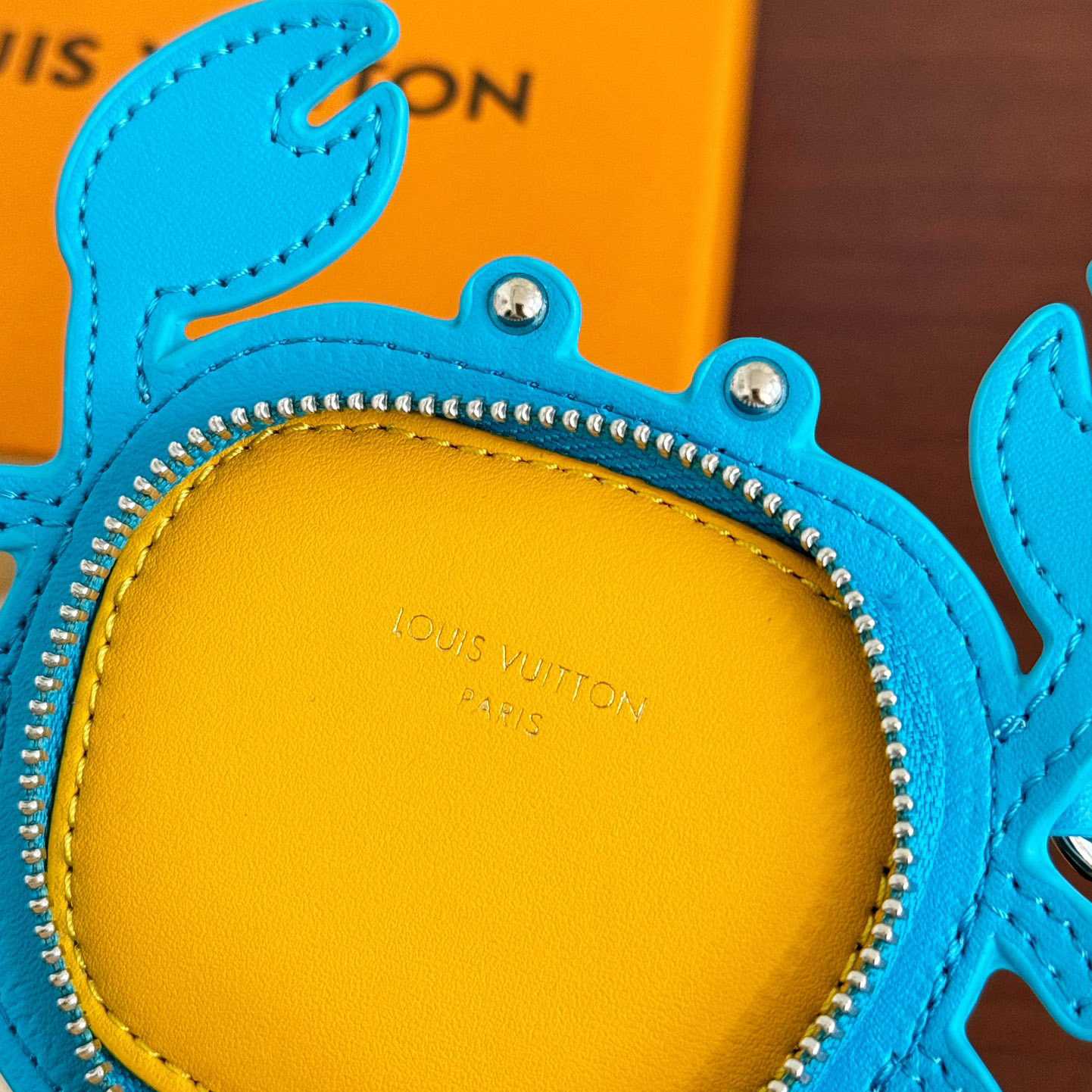 Louis Vuitton LV Crab Bag Charm   M01930 - DopestKickz