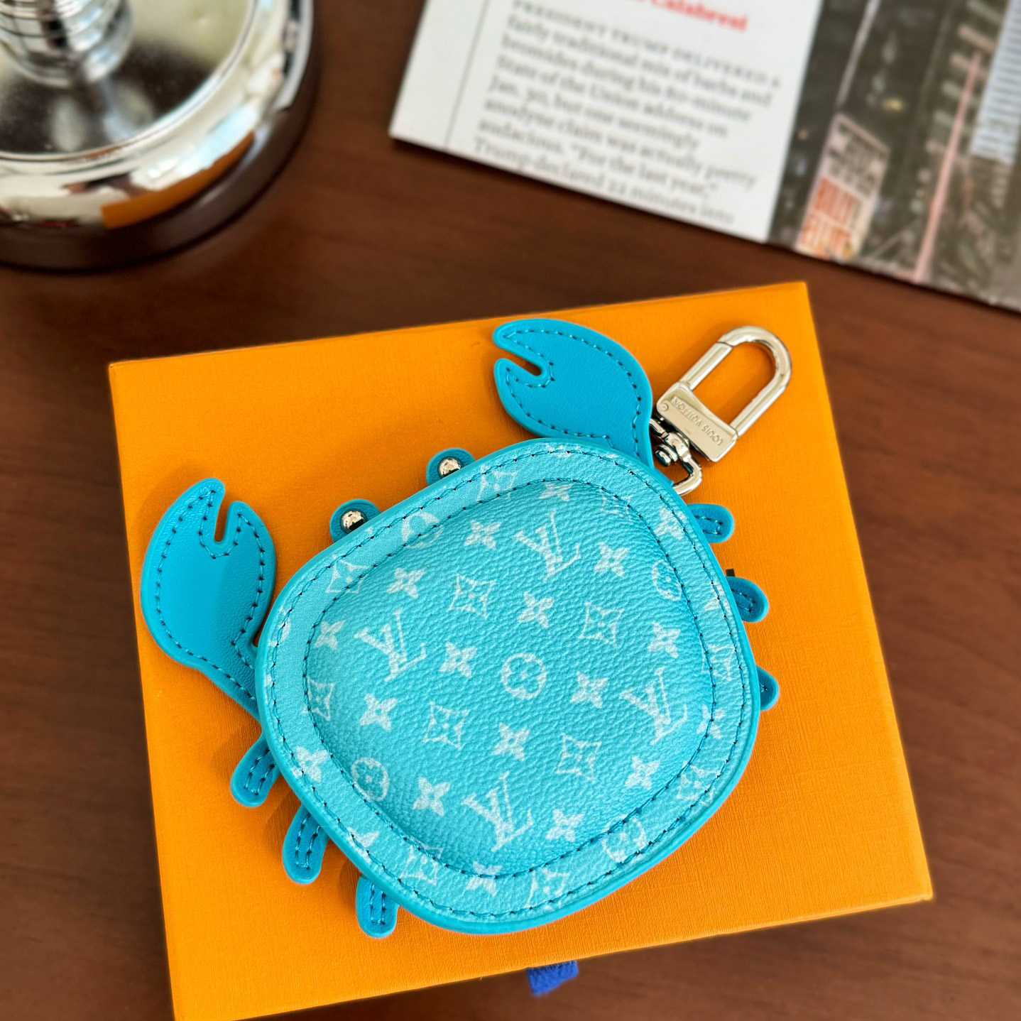 Louis Vuitton LV Crab Bag Charm   M01930 - DopestKickz