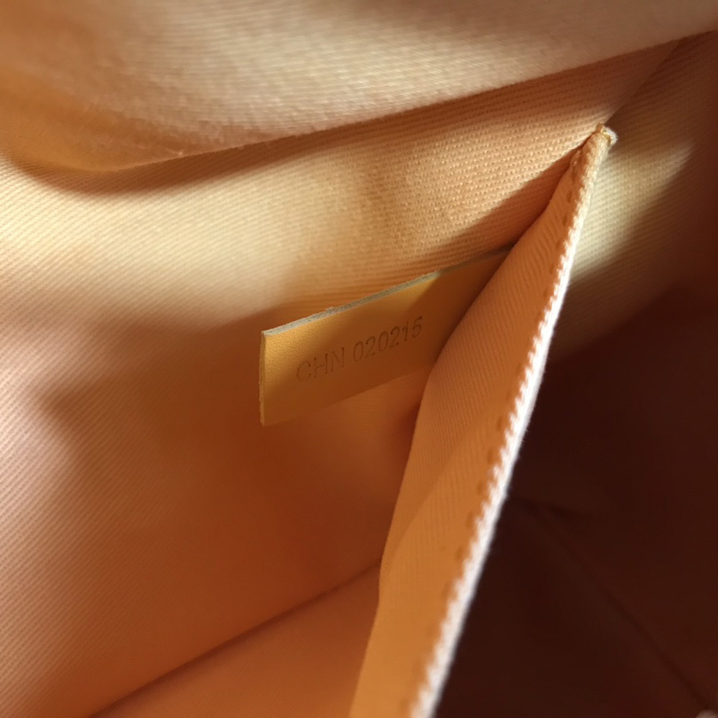 Goyard Bowling 25 Toiletry Bag  (25x12x12cm) - DopestKickz