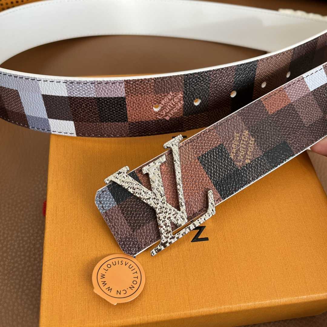 Louis Vuitton LV Initiales 40mm Reversible Belt - DopestKickz