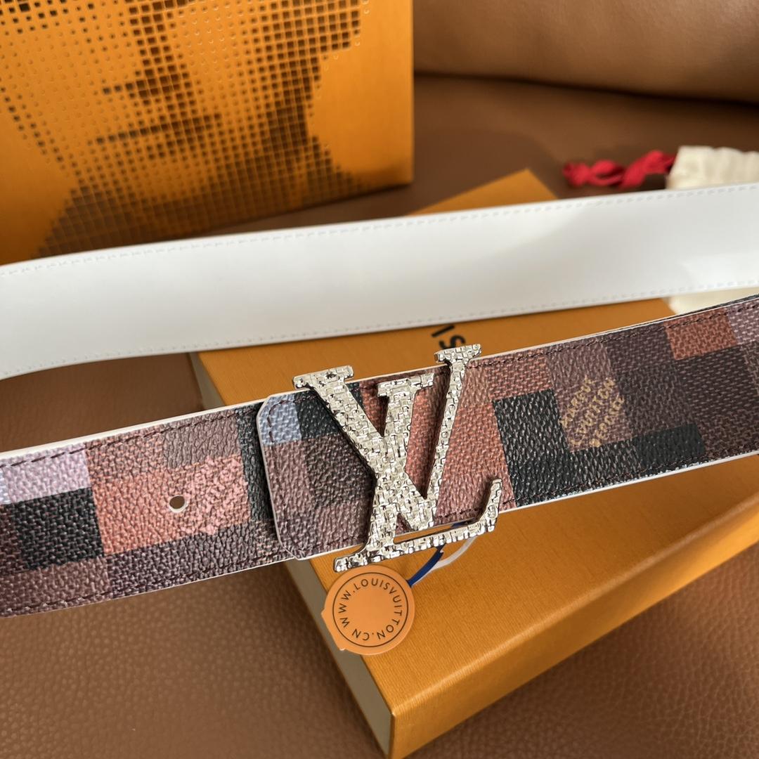 Louis Vuitton LV Initiales 40mm Reversible Belt - DopestKickz