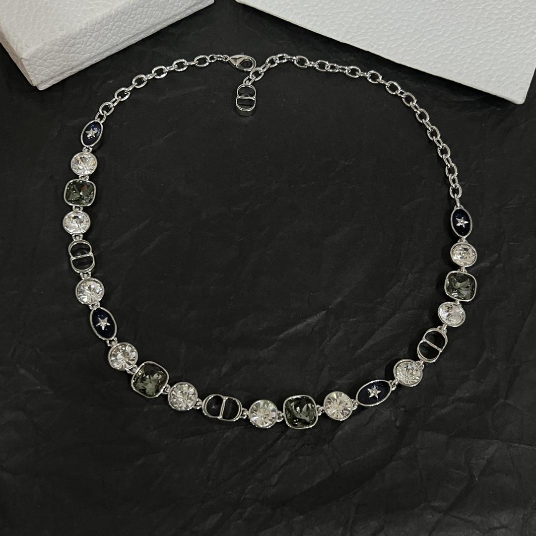 Dior Star Necklace - DopestKickz