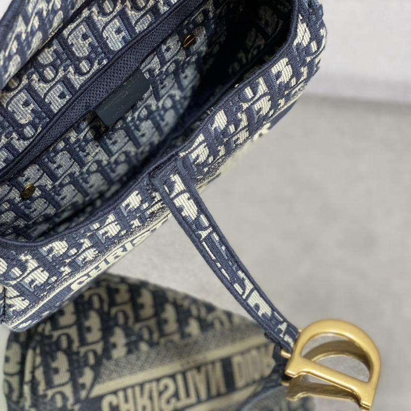 Dior Oblique Saddle Bag   25cm - DopestKickz