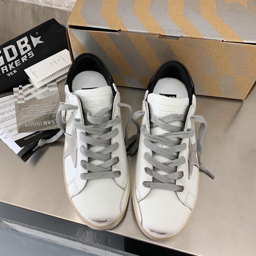 Golden Goose Sneakers - DopestKickz