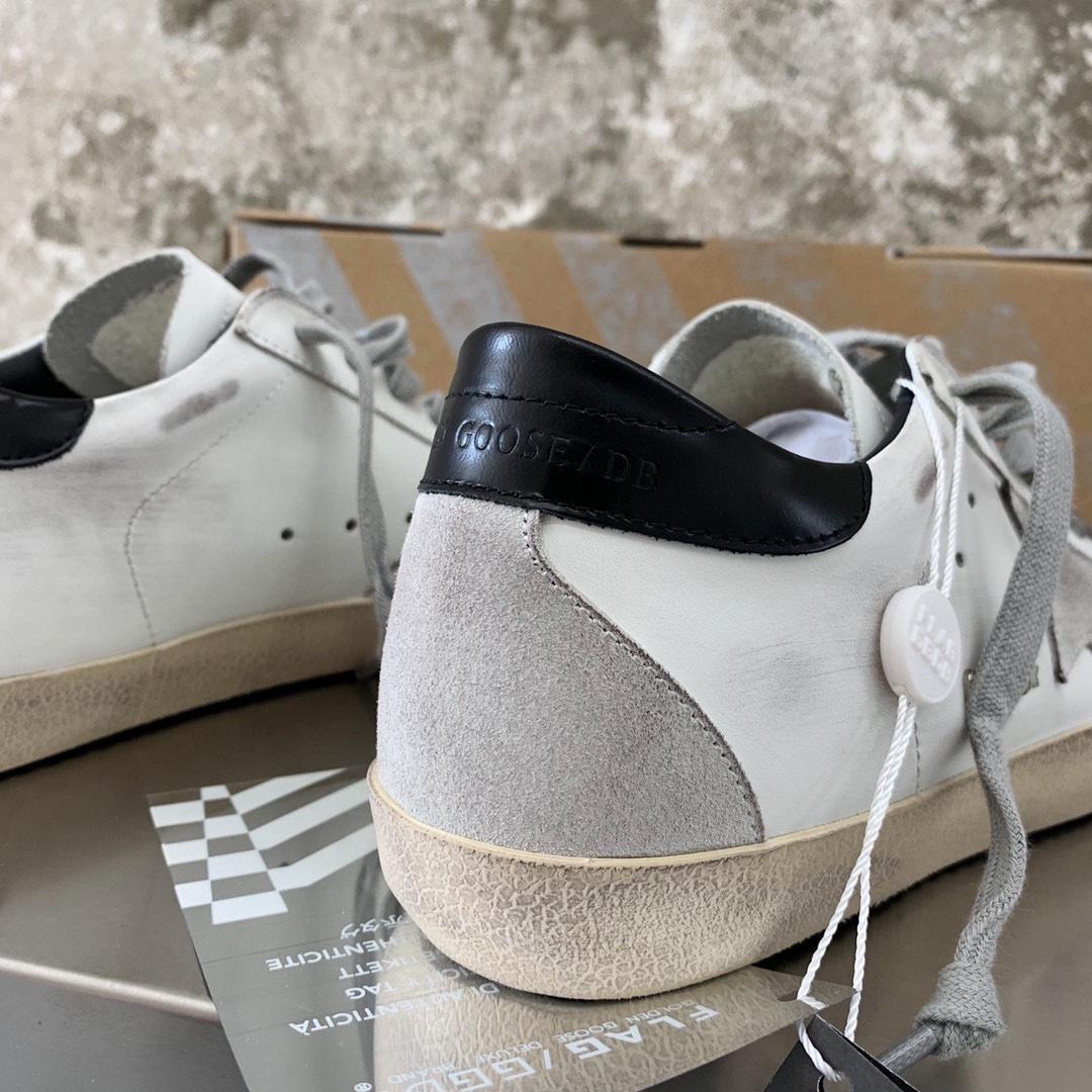 Golden Goose Sneakers - DopestKickz