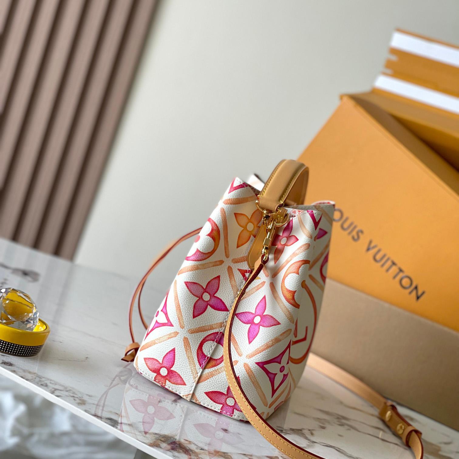 Louis Vuitton Néonoé BB   M25315 - DopestKickz