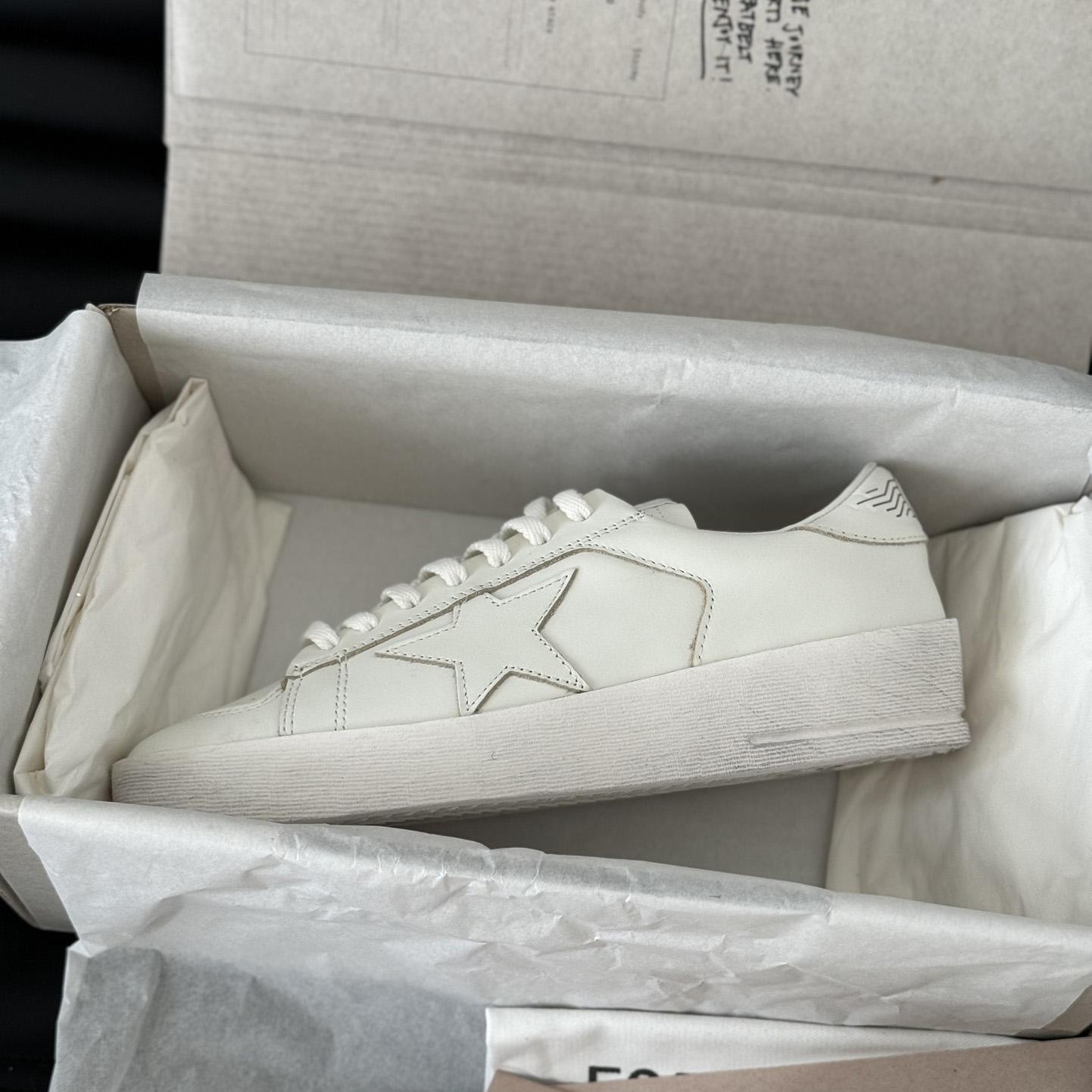 Golden Goose Sneakers - DopestKickz