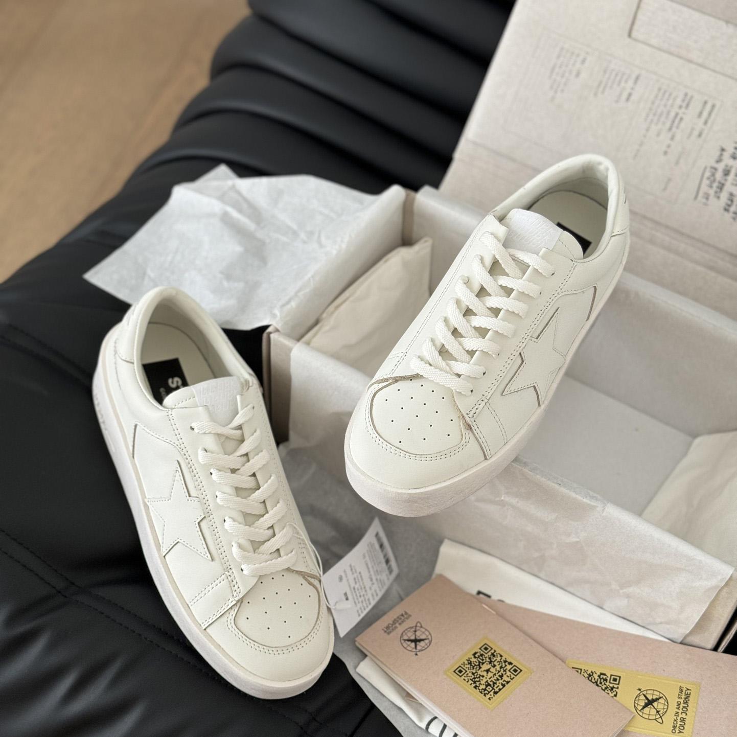 Golden Goose Sneakers - DopestKickz
