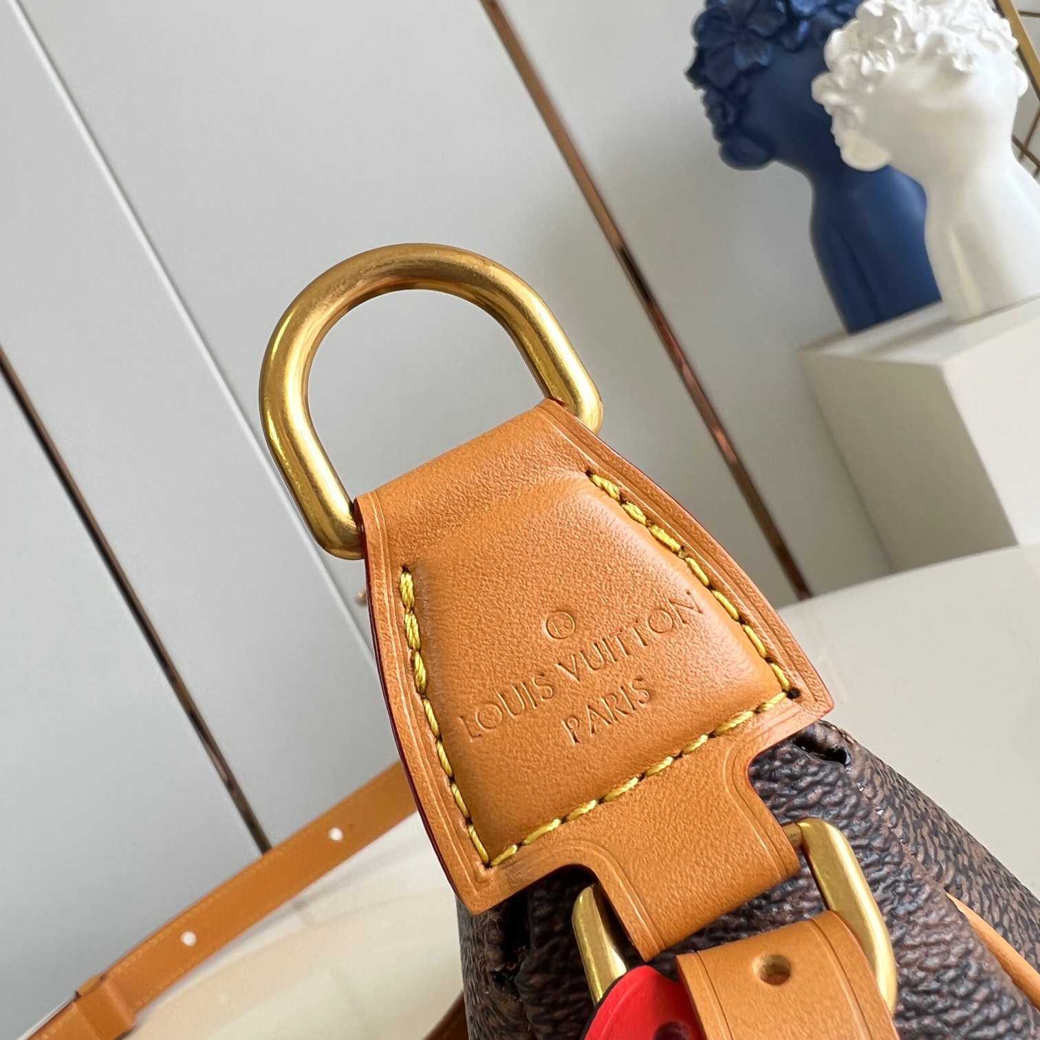 Louis Vuitton Pochette Accessoire XL   M11623 - DopestKickz