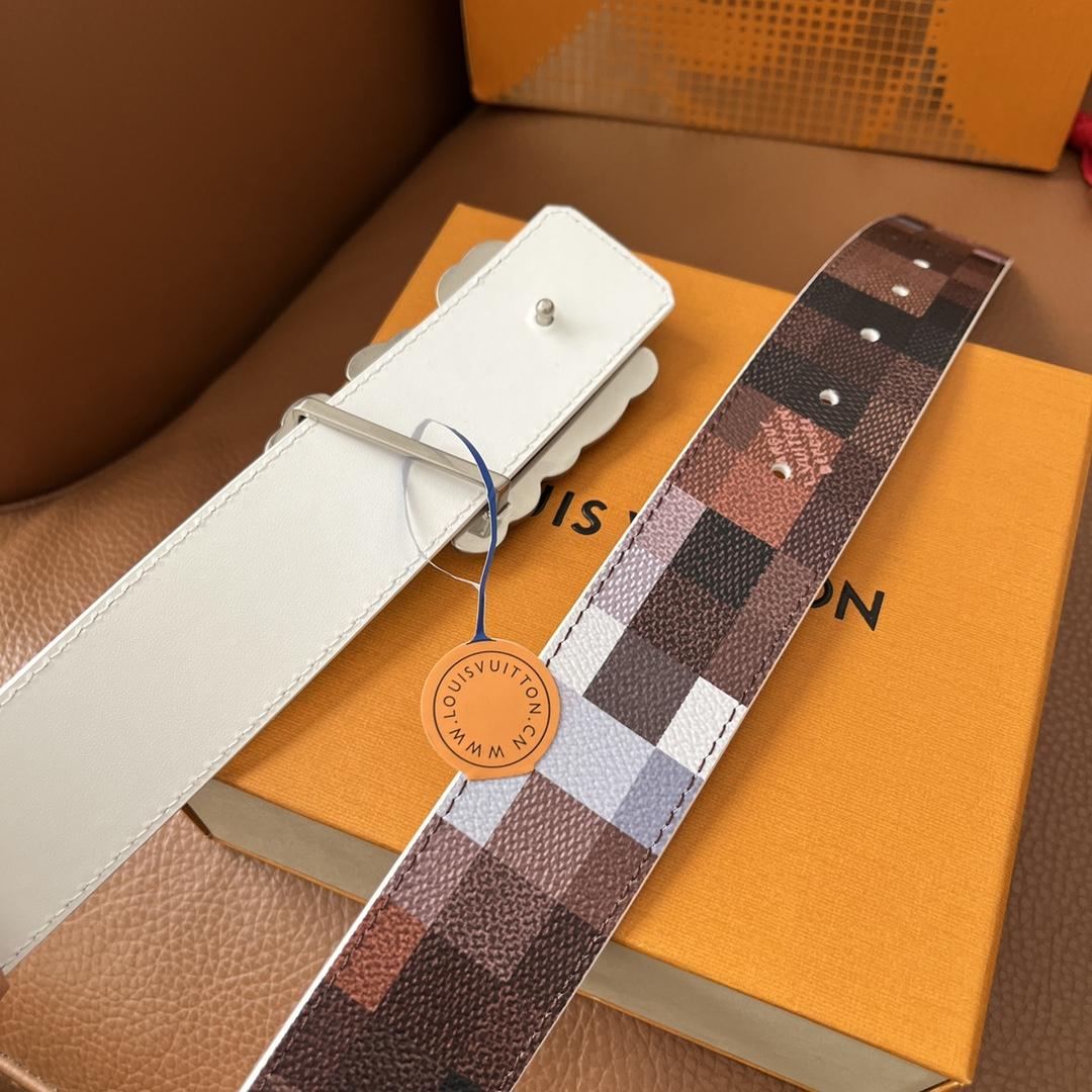 Louis Vuitton LV Initiales 40mm Reversible Belt - DopestKickz