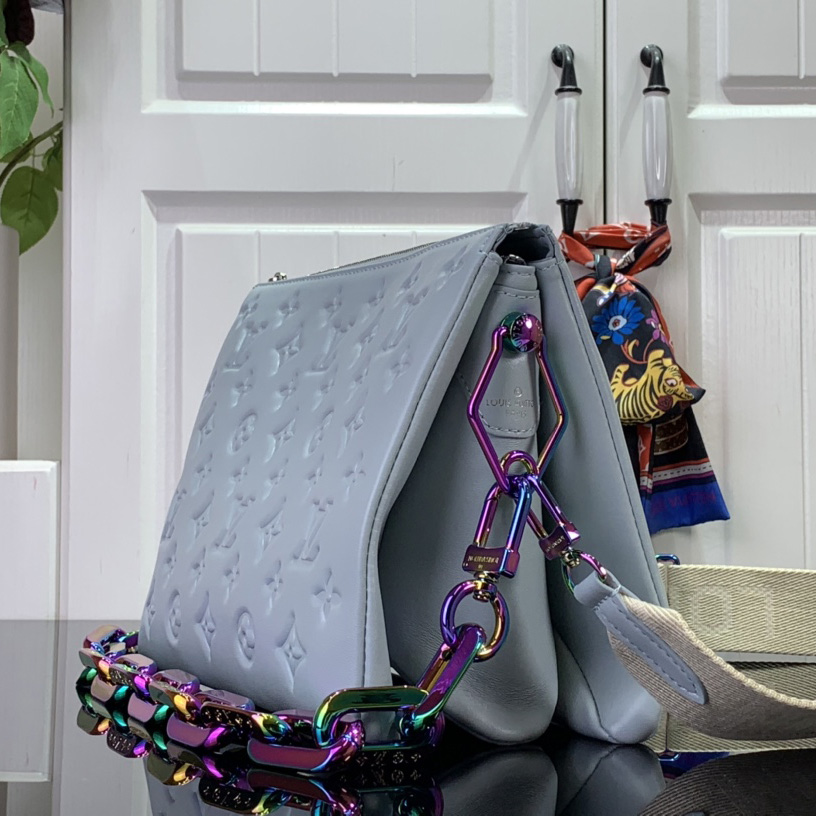 Louis Vuitton Coussin PM   M11436 - DopestKickz