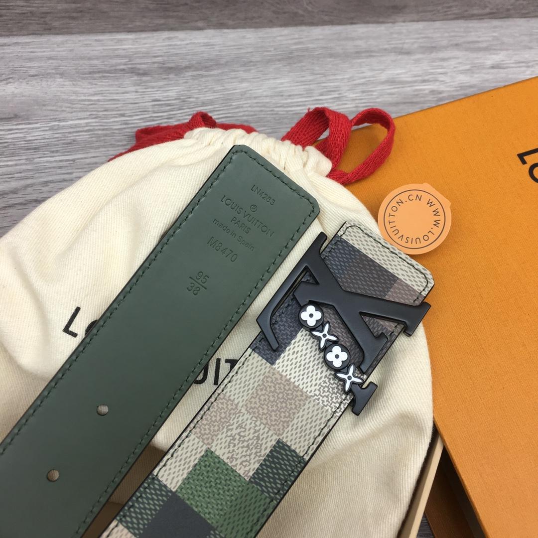 Louis Vuitton 40mm Reversible Belt - DopestKickz