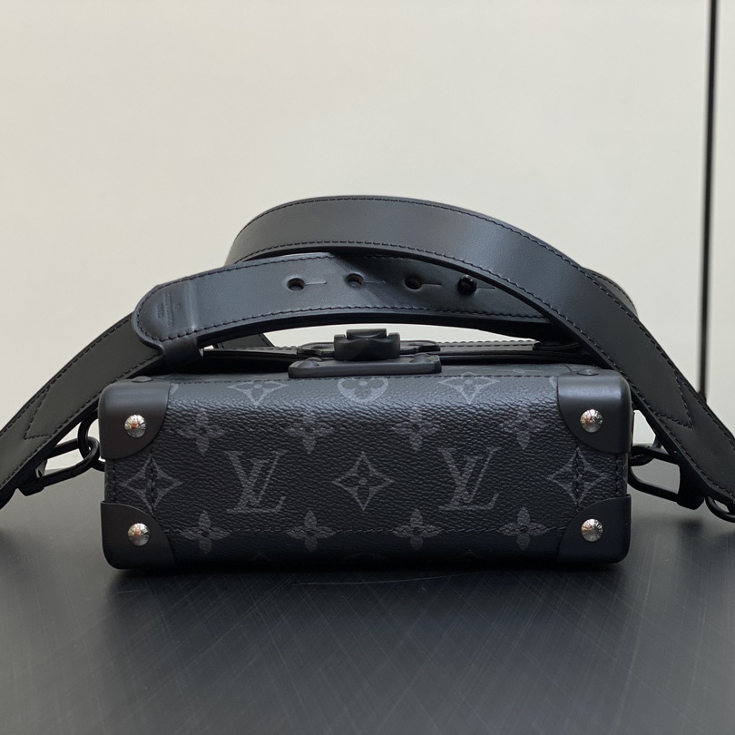 Louis Vuitton Soul Trunk   M11743 - DopestKickz