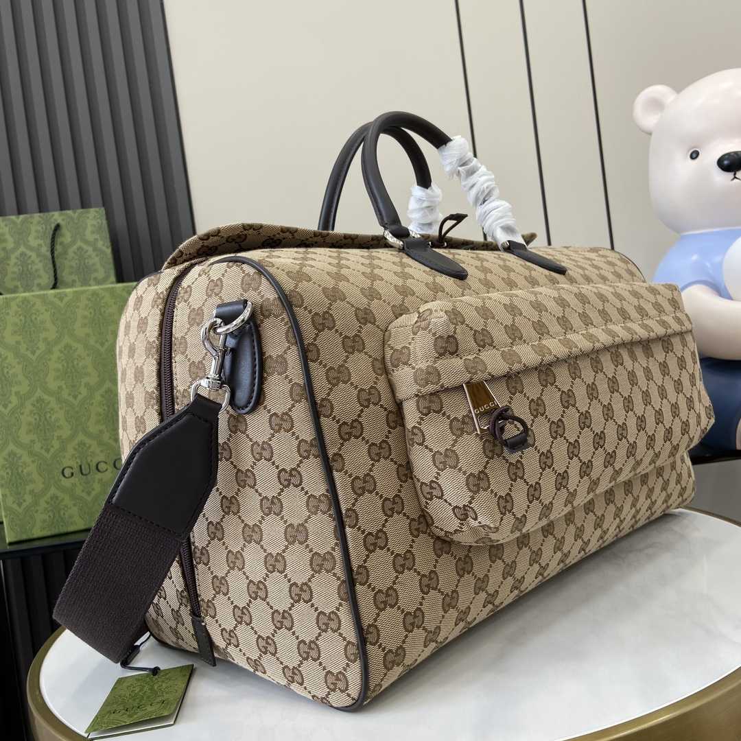 Gucci Medium GG Duffle Bag - DopestKickz