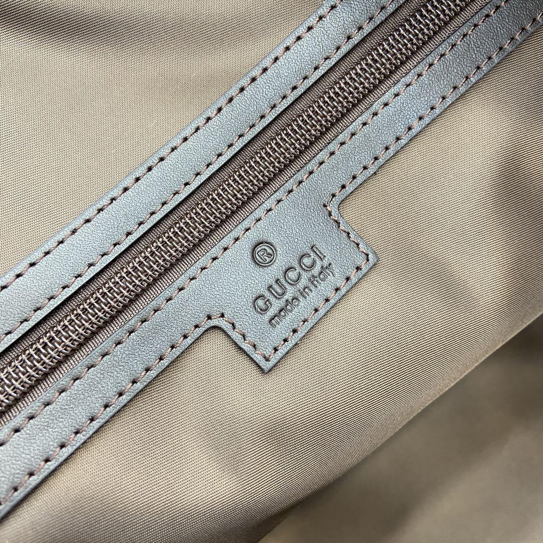 Gucci Medium GG Duffle Bag - DopestKickz