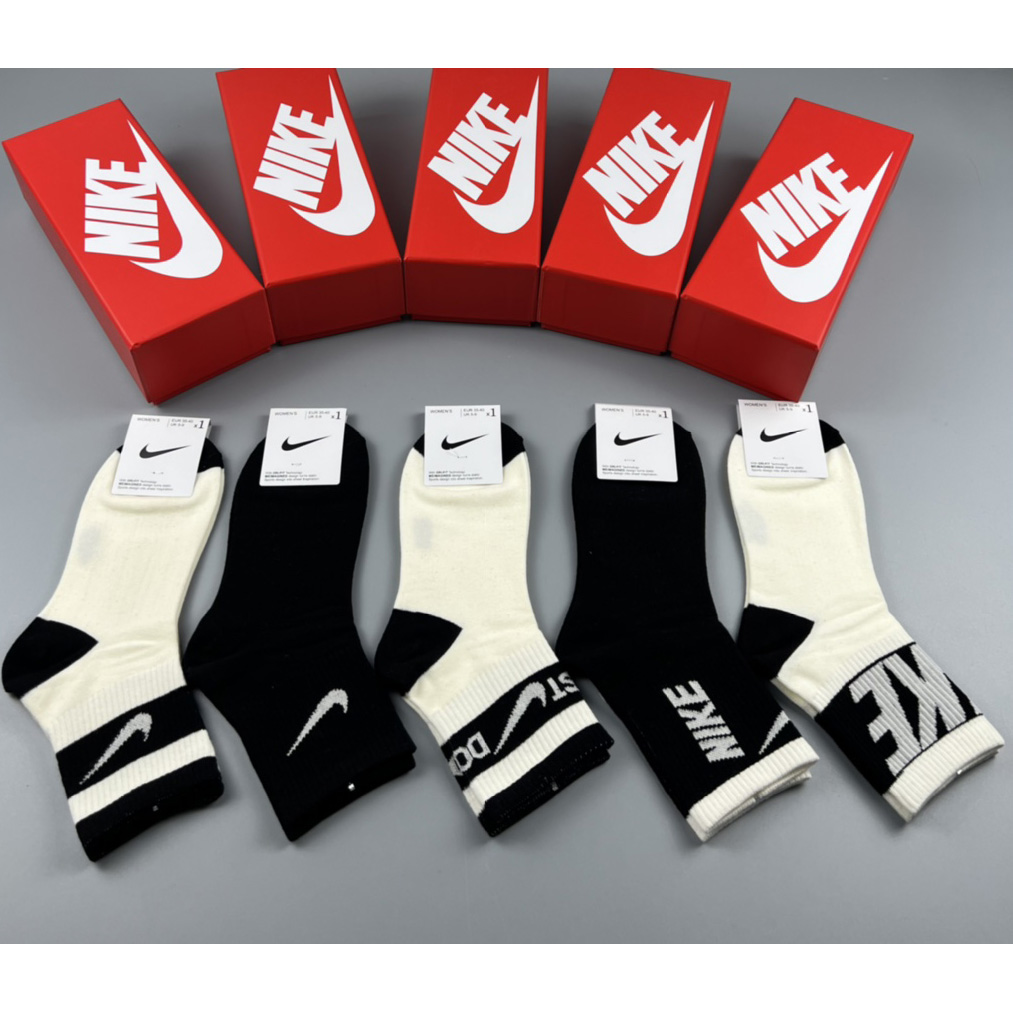 Nike Socks /Box - DopestKickz