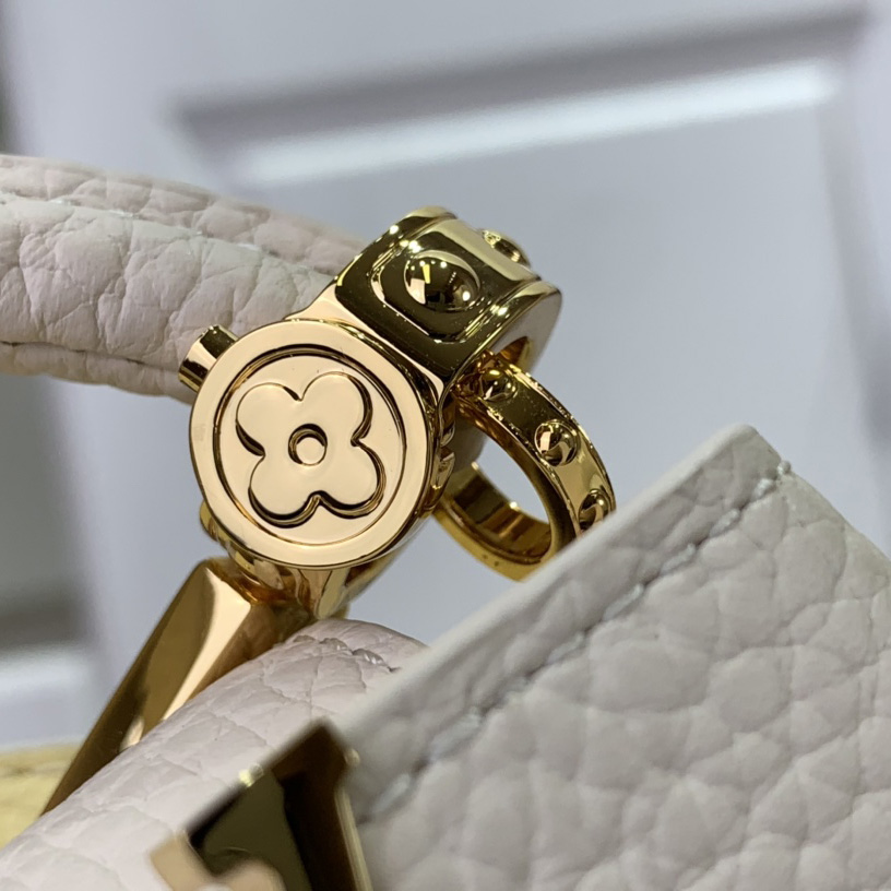 Louis Vuitton Capucines Mini  M24563 - DopestKickz