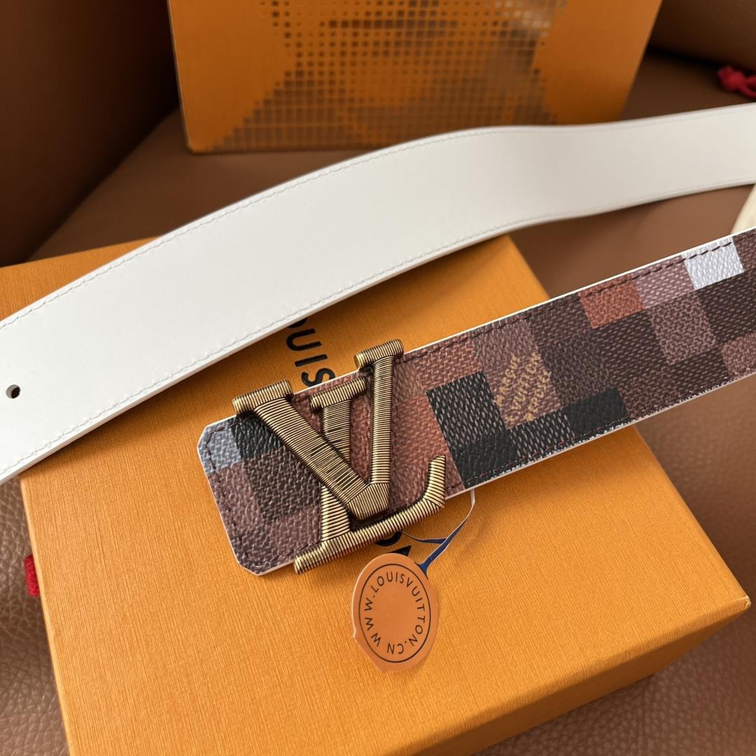Louis Vuitton LV Initiales 40mm Reversible Belt - DopestKickz