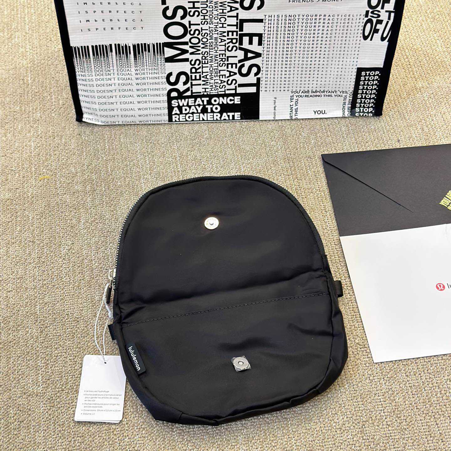 Lululemon All Night Micro Festival Bag （18-12cm） - DopestKickz