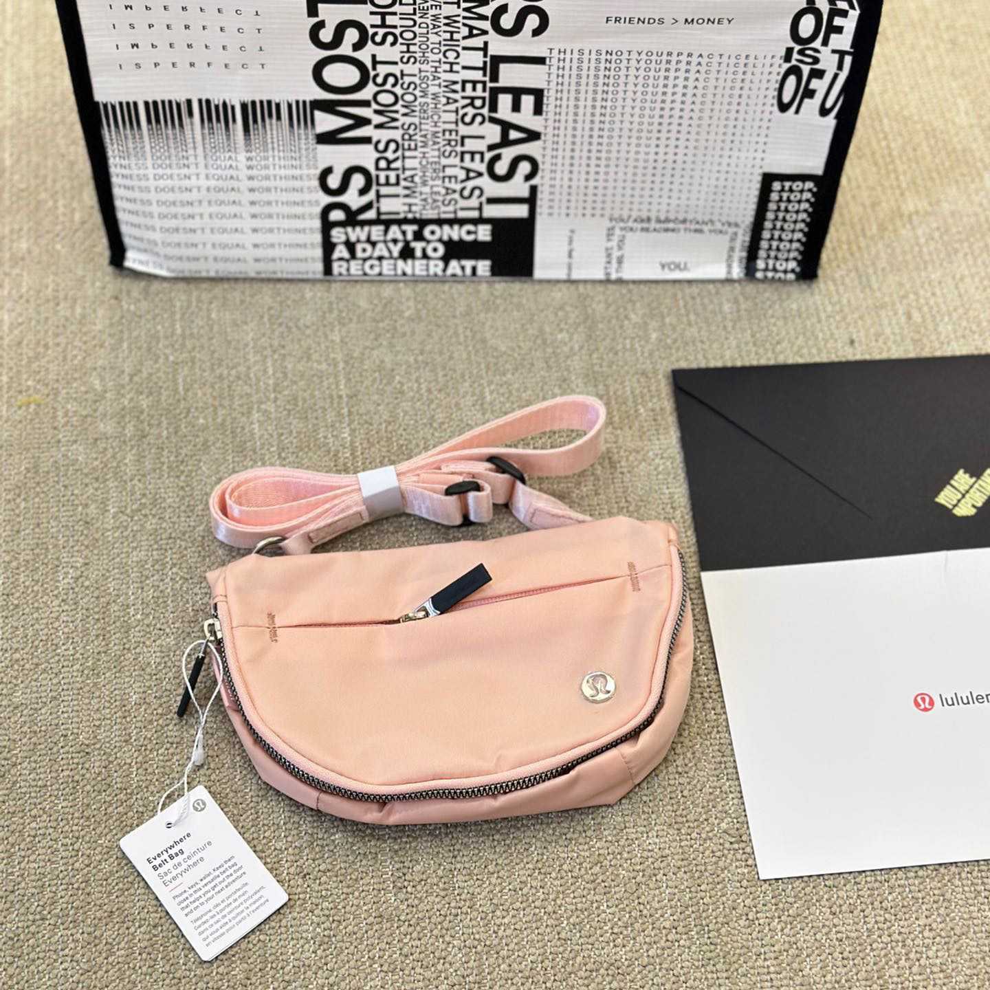 Lululemon All Night Micro Festival Bag （18-12cm） - DopestKickz