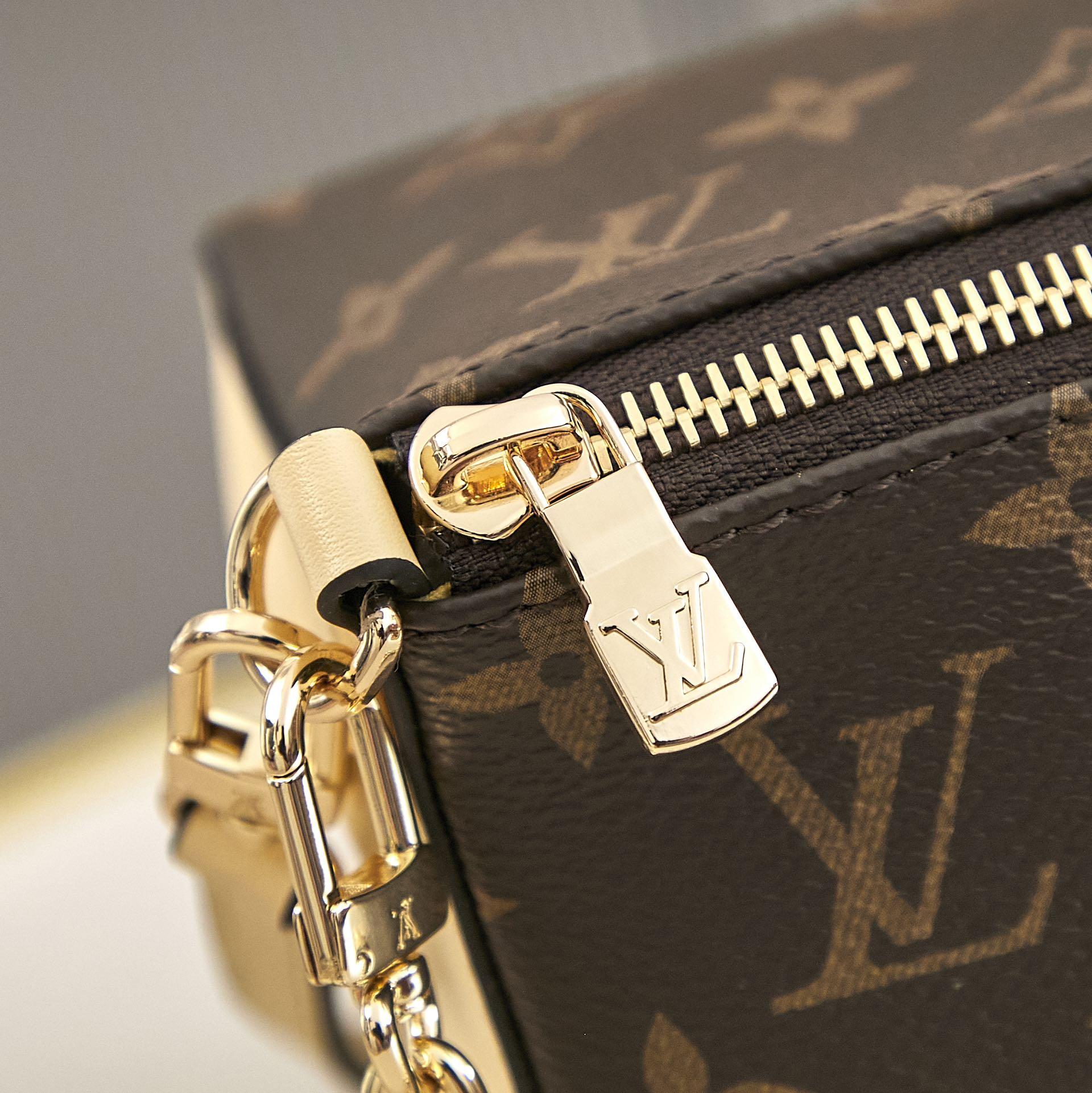 Louis Vuitton Bloom Pouch   M11672 - DopestKickz