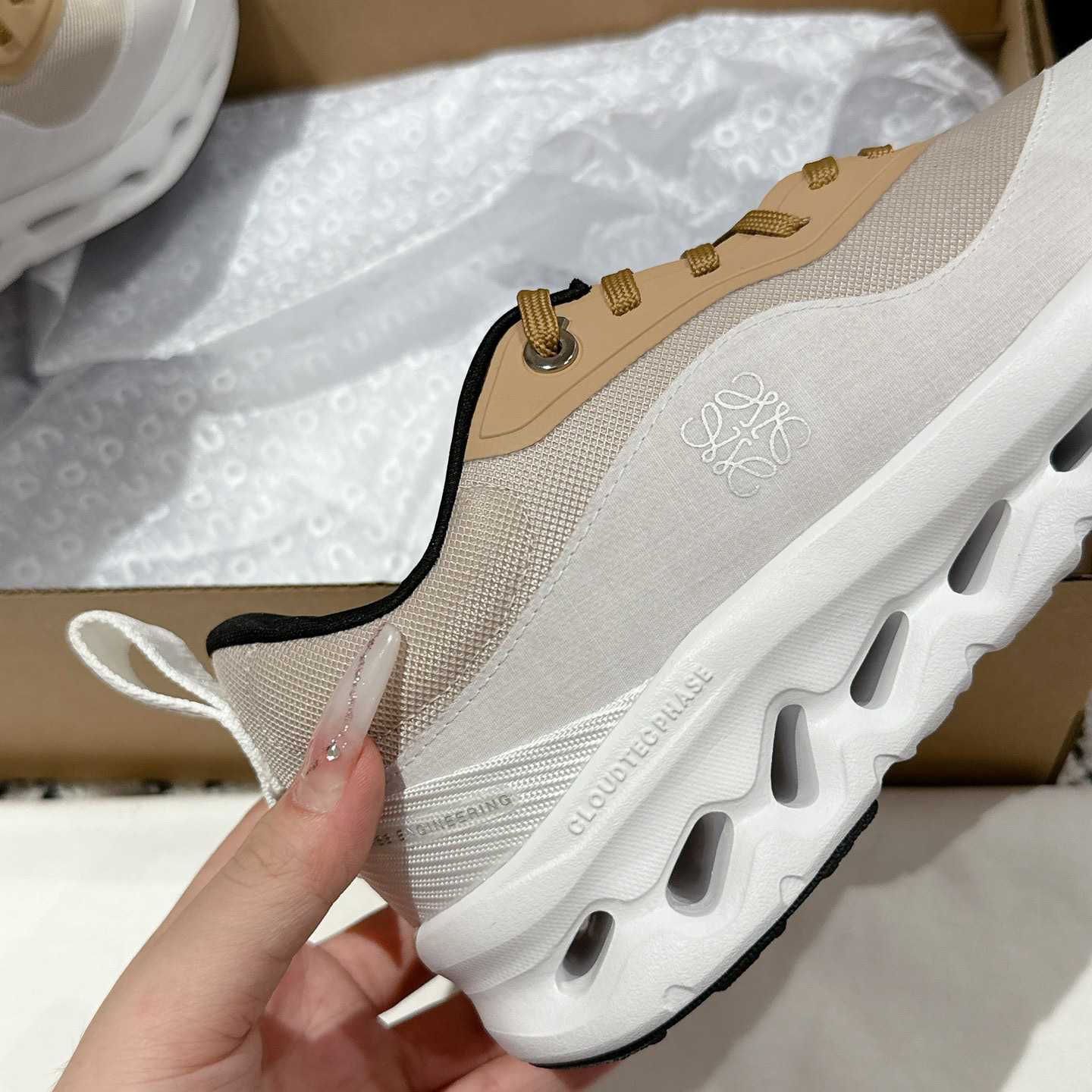 Loewe Cloudtilt 2.0 Sneaker - DopestKickz