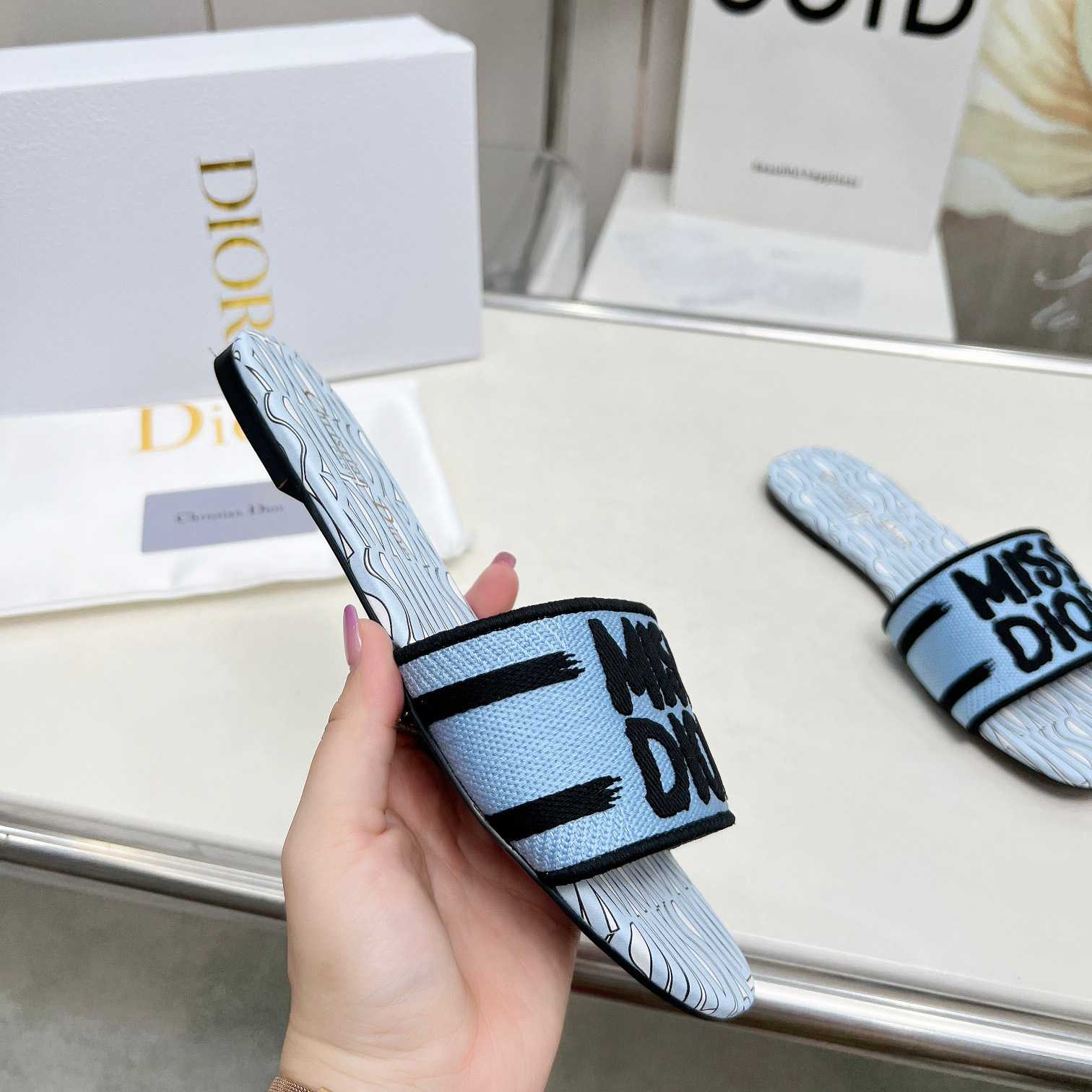 Dior Dway Slide - DopestKickz