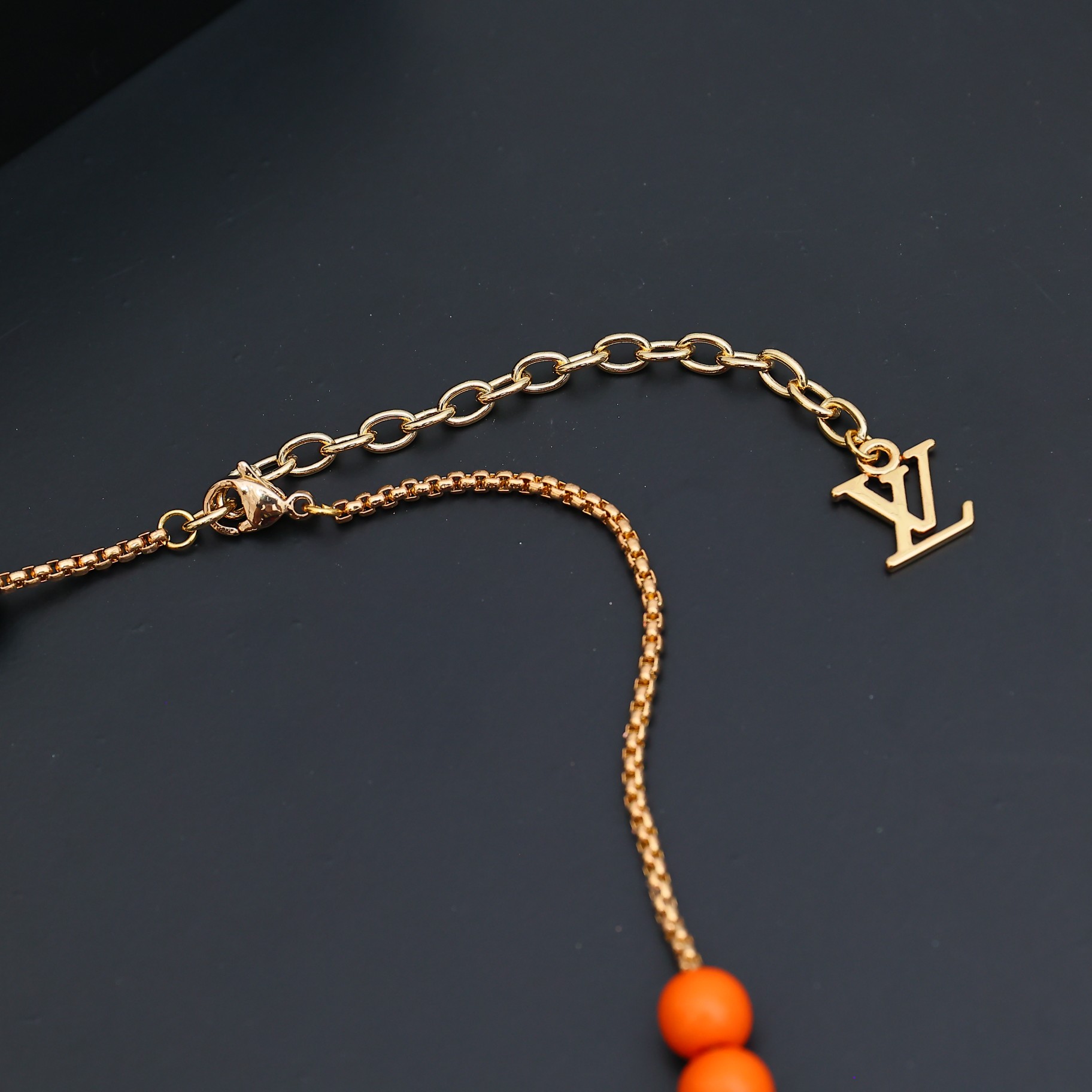 Louis Vuitton LVSurfin ' Beads Necklace    MO1891 - DopestKickz