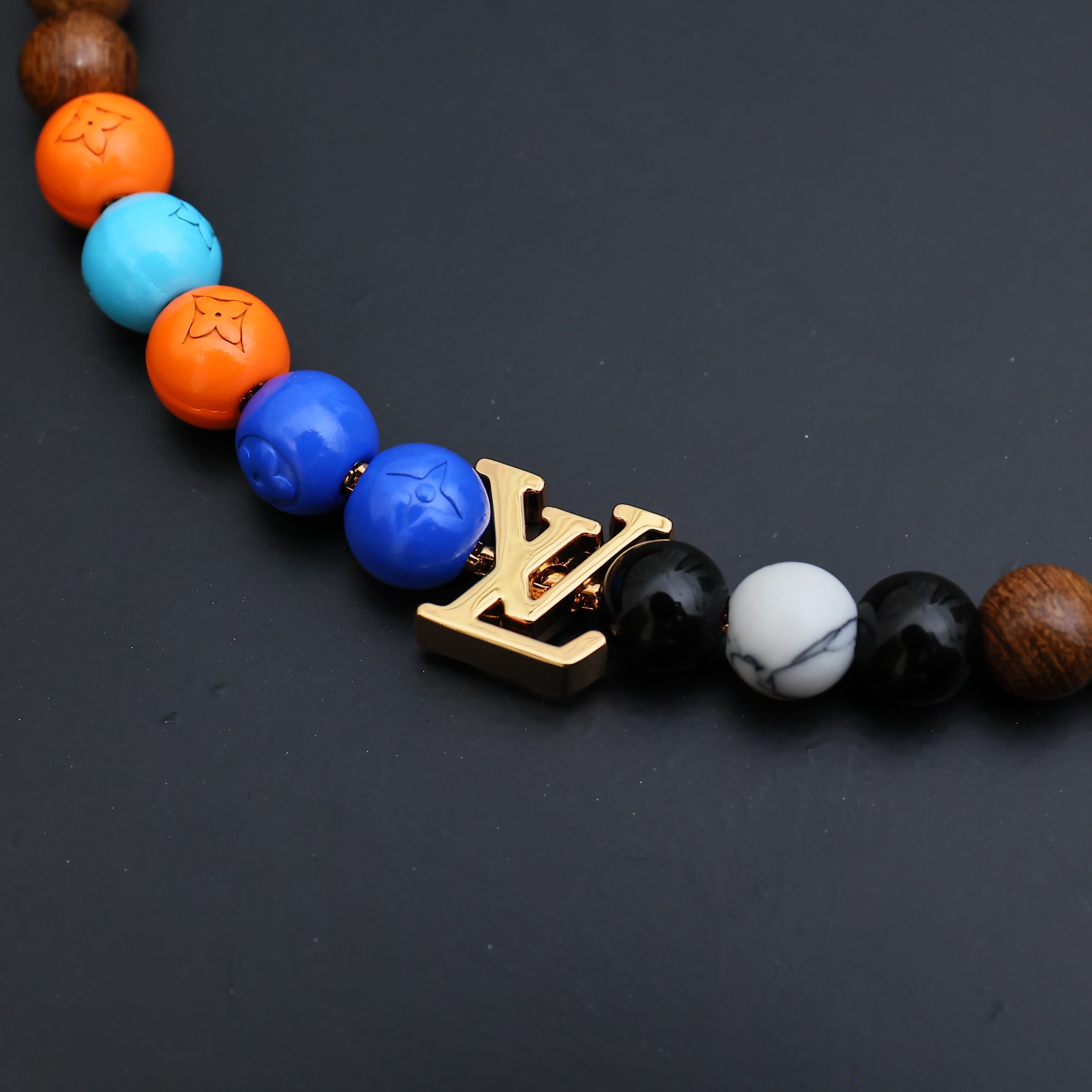 Louis Vuitton LVSurfin ' Beads Necklace    MO1891 - DopestKickz