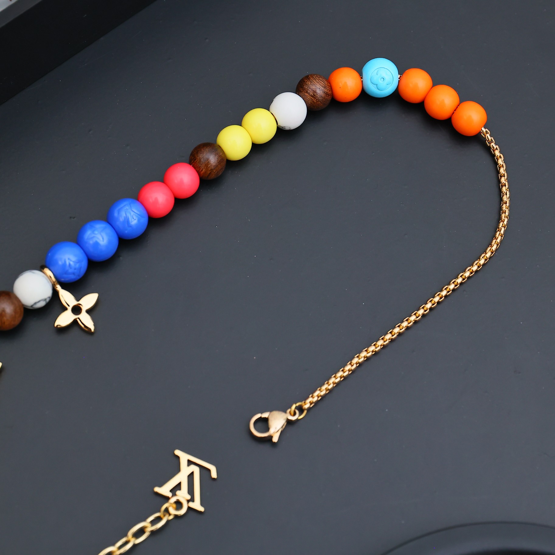 Louis Vuitton LVSurfin ' Beads Necklace    MO1891 - DopestKickz